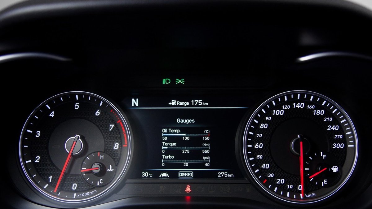 Genesis G70
