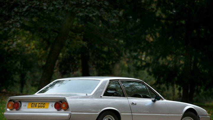 Ferrari 412