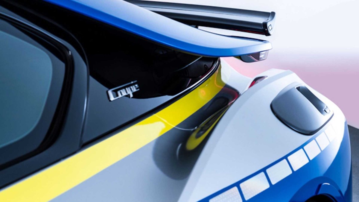 V rámci kampaně TUNE IT! SAFE! představila tuningová společnost AC Schnitzer policejní BMW i8