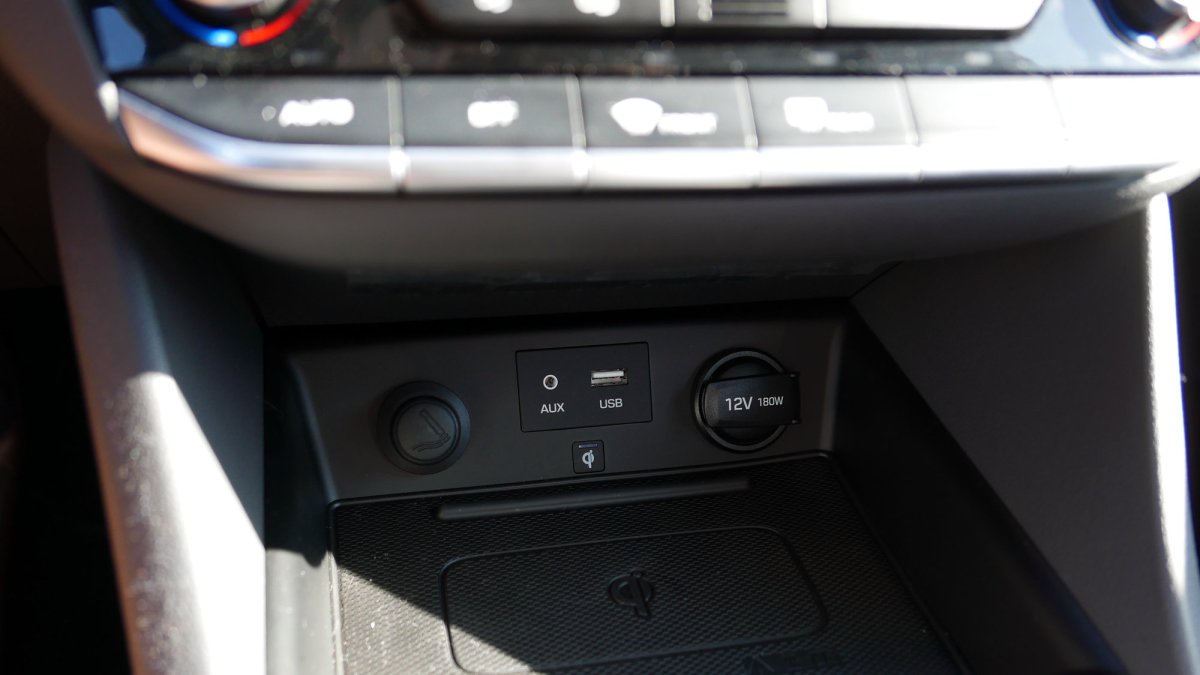 Hyundai Ioniq Plug-in