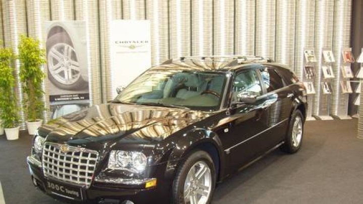 300C
