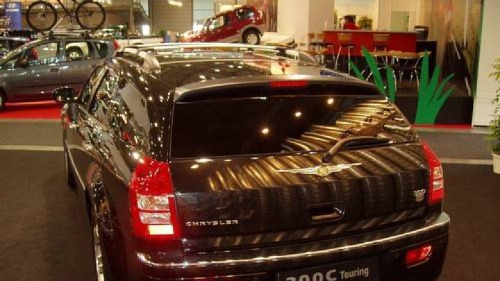 300C