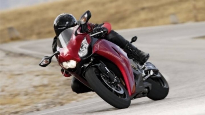 CB1000R vítězem ankety Motocykl roku ´08 v ČR