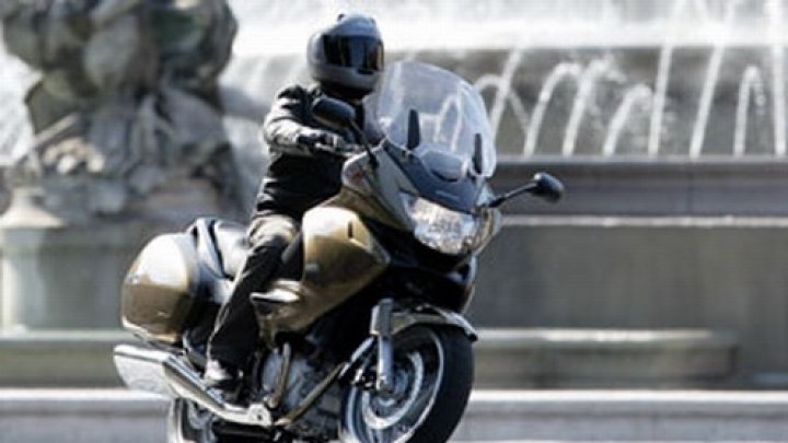 Univerzál: Honda Deauville NT700V