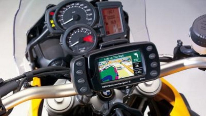 BMW posílil nižší enduro o F800GS