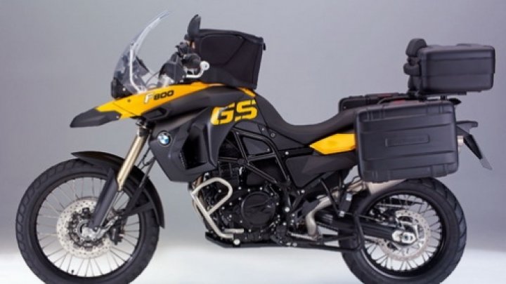 BMW posílil nižší enduro o F800GS