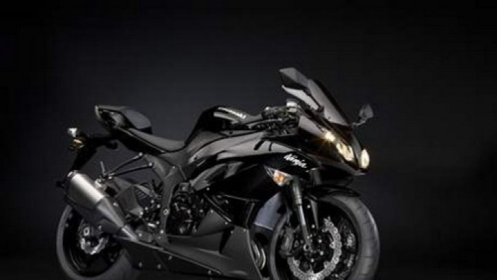 Kawasaki ZX-6R s novým kabátem