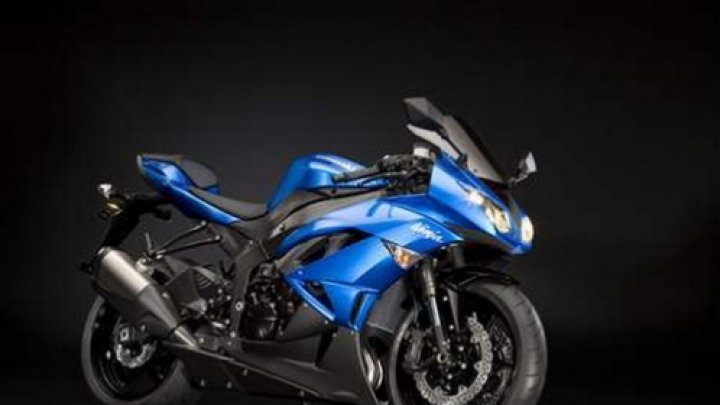 Kawasaki ZX-6R s novým kabátem