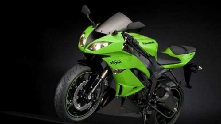 Kawasaki ZX-6R s novým kabátem