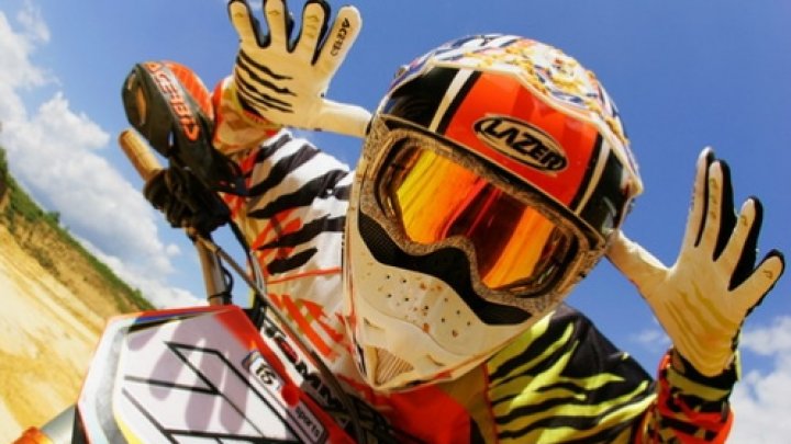 Výrobce motocyklových helem LAZER 