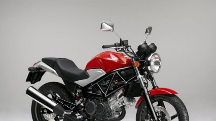 Nová Honda VTR250 