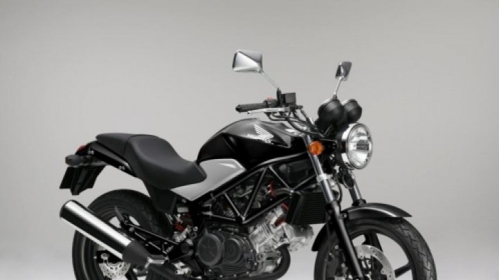 Nová Honda VTR250 