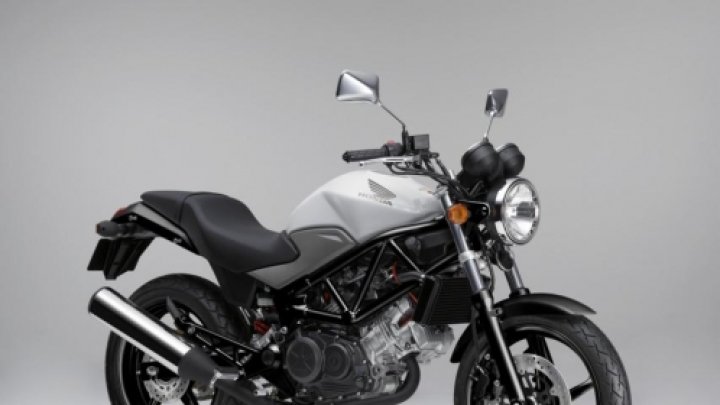 Nová Honda VTR250 