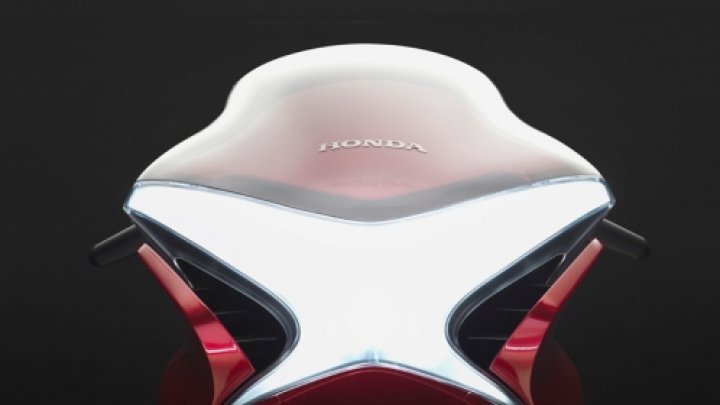 Honda V4 - představení se už blíží!