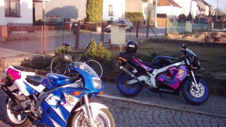 Vosička Suzuki RG 125T