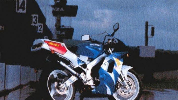 Vosička Suzuki RG 125T