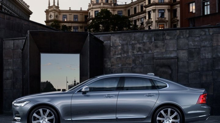 Volvo S90 T6