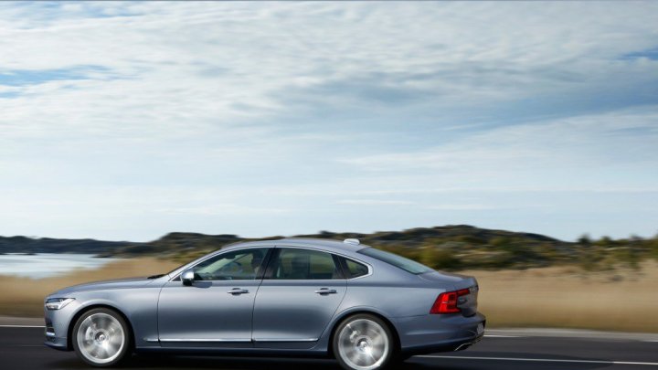 Volvo S90 T6