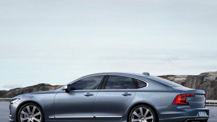 Volvo S90 T6
