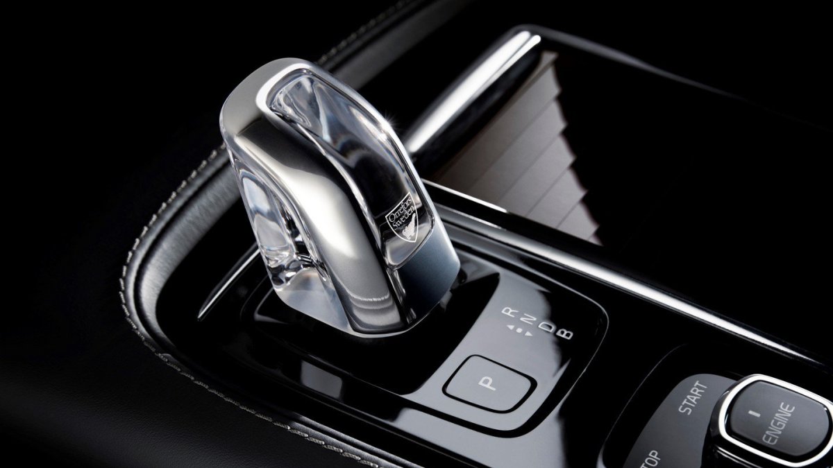 Volvo S90 T6