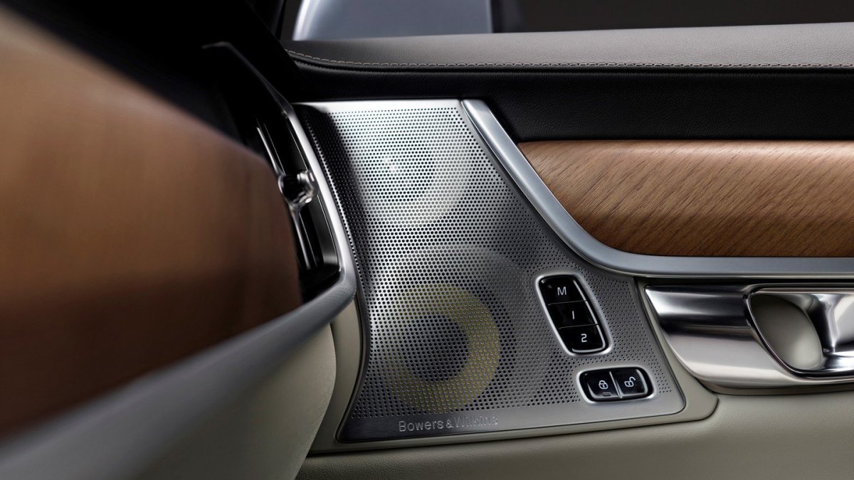 Volvo S90 T6