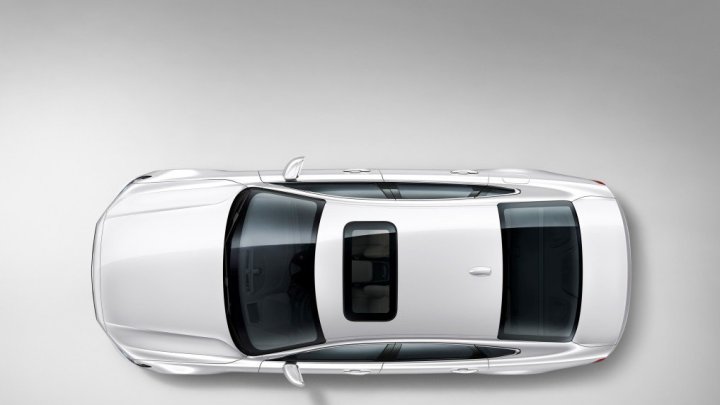Volvo S90 T8