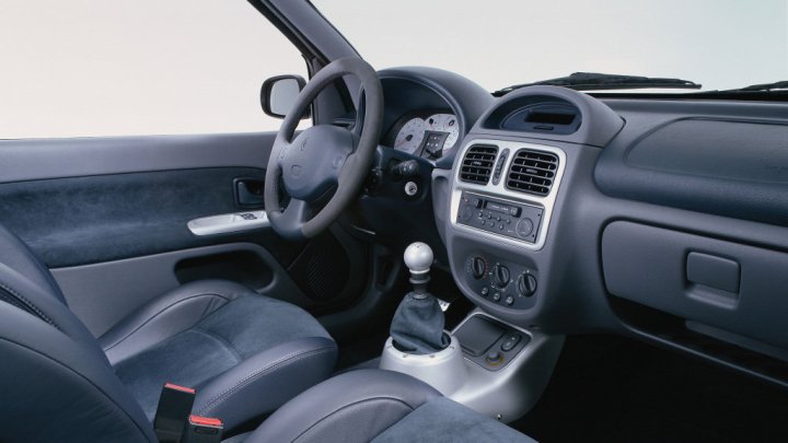 Renault Clio Sport V6