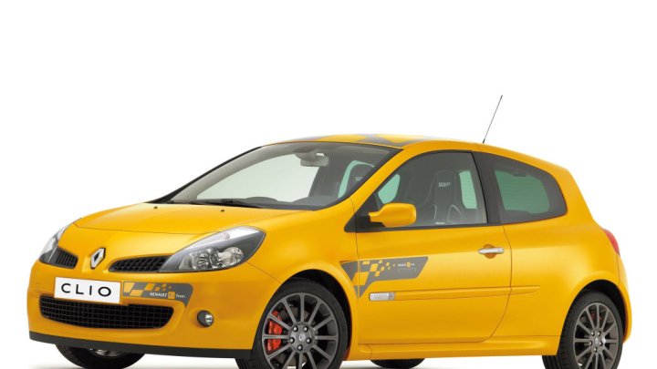 Renault Clio RS R27 F1 Team