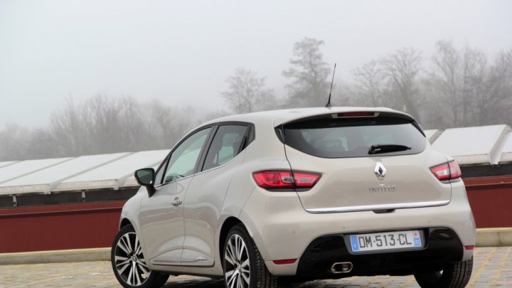 Renault Clio Initiale Paris