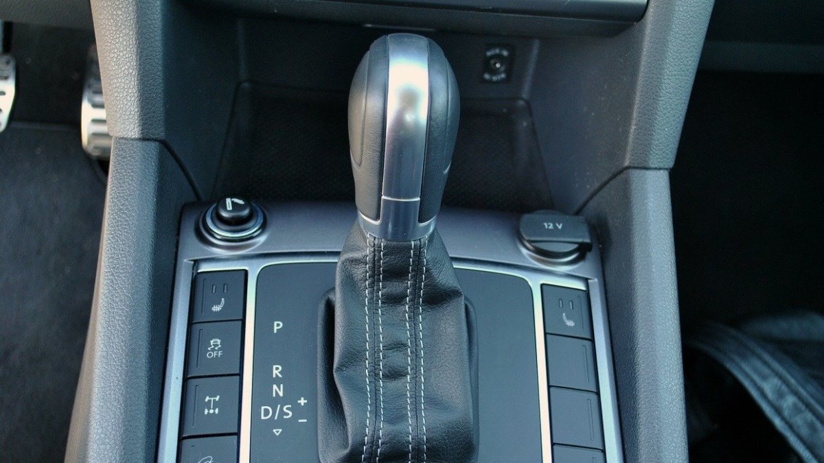 Volkswagen Amarok 2.0 BiTDI Ultimate (2015)
