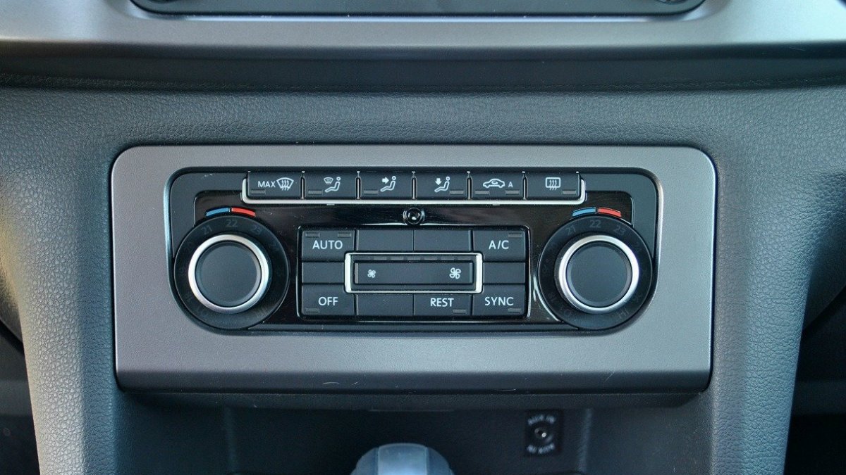 Volkswagen Amarok 2.0 BiTDI Ultimate (2015)