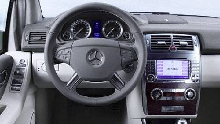 Compact Sports Tourer Vision B