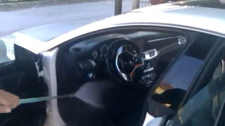 VIDEO: Jak proměnit mercedes v akvamobil