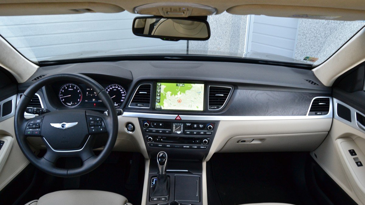 TEST: Hyundai Genesis 3.8 GDI V6 - překvapivý ano, bezchybný nikoliv