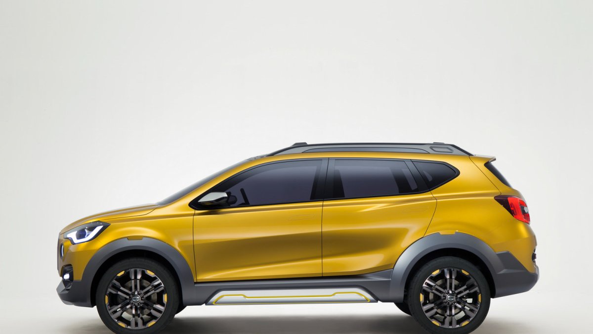 Litá kola vyplňují výrazně tvarované blatníky, Datsun GO-Cross.