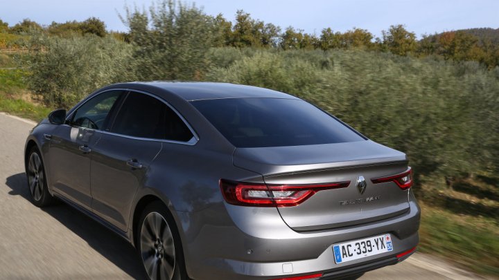 Nejluxusnější chce zaútočit i na německou prémii, Renault Talisman Initiale Paris.