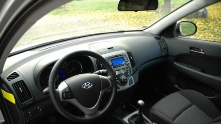 i30