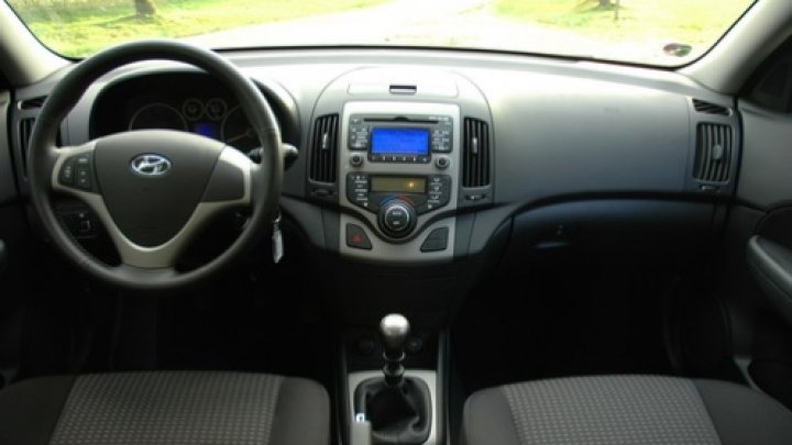 i30