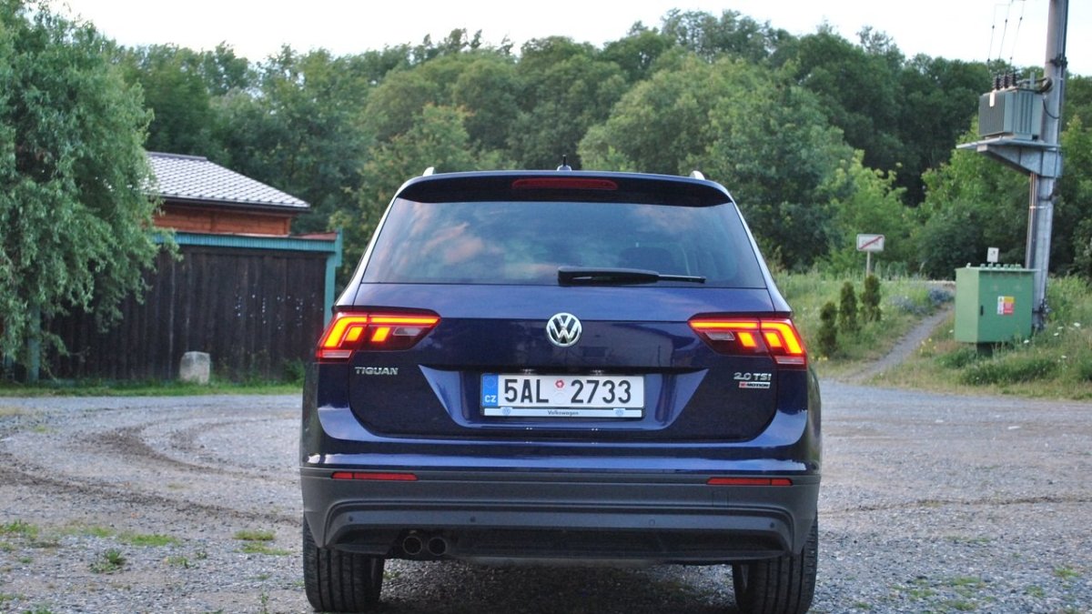Volkswagen Tiguan 2.0 TSI DSG (2016)