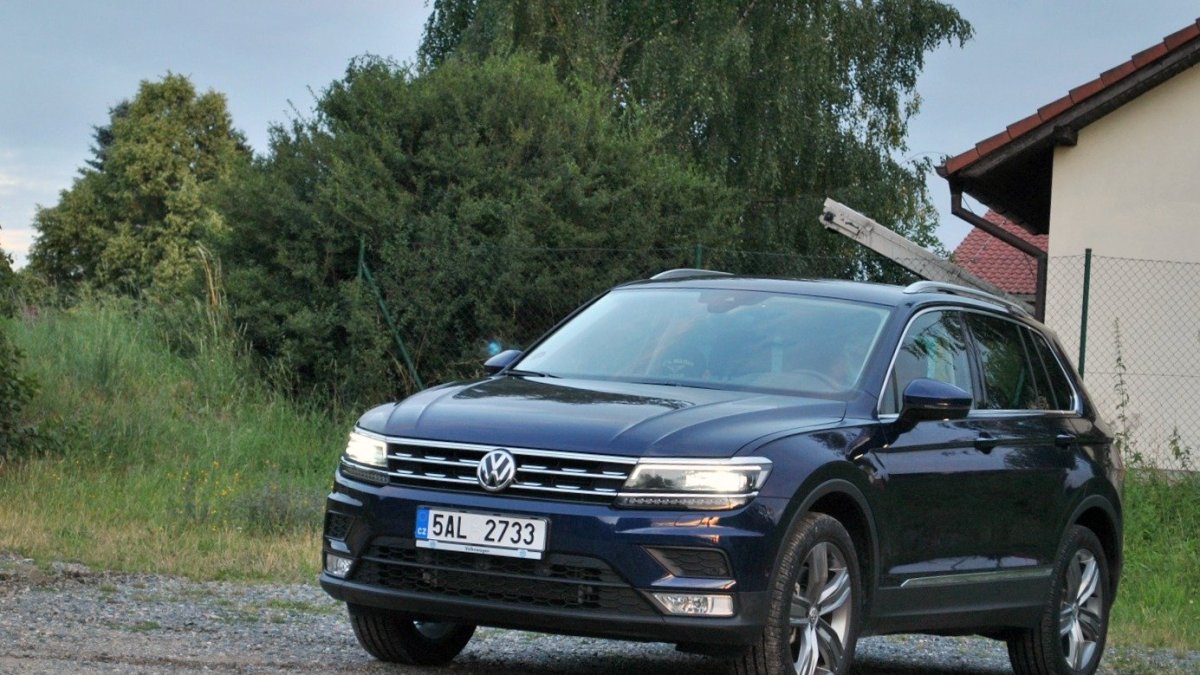 Volkswagen Tiguan 2.0 TSI DSG (2016)