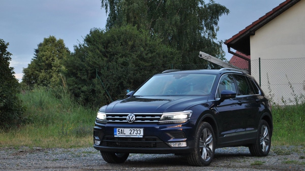 Volkswagen Tiguan 2.0 TSI DSG (2016)