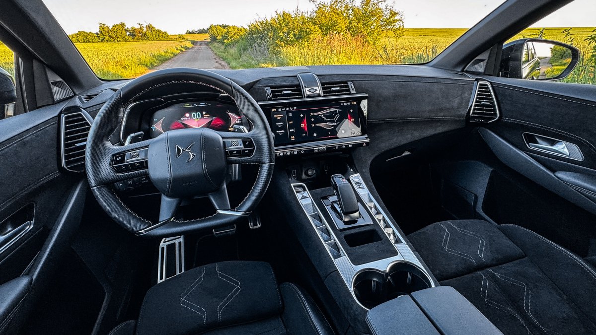 DS 7 PHEV 300 AWD Edition France