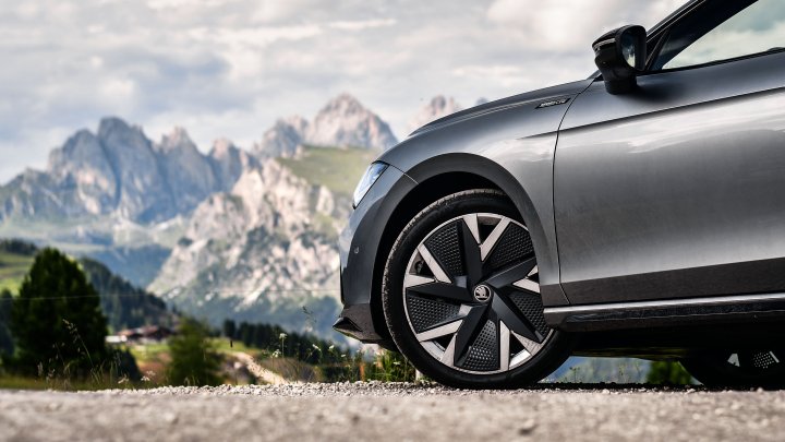 Škoda Superb Combi IV
