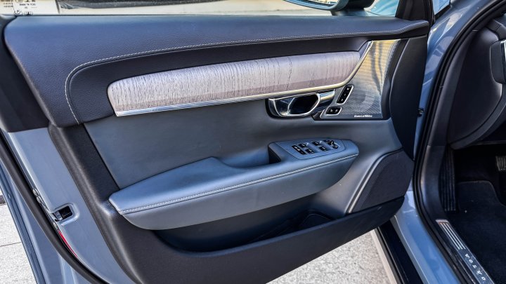 Volvo V90 Cross Country