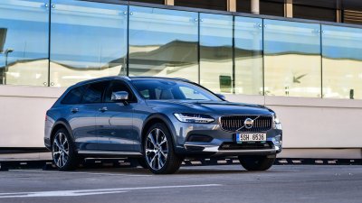 Volvo V90 Cross Country
