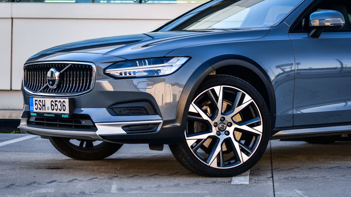 Volvo V90 Cross Country