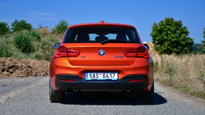BMW M140i