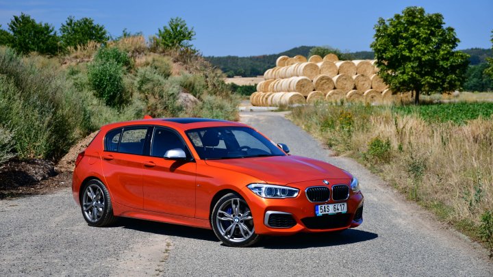BMW M140i