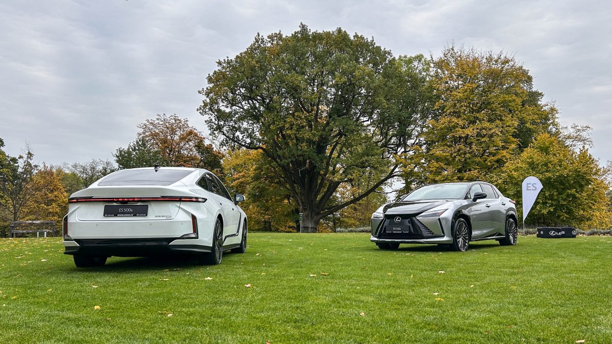Lexus ES